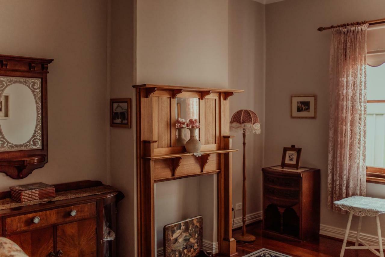 Railway Cottage 번버리 외부 사진